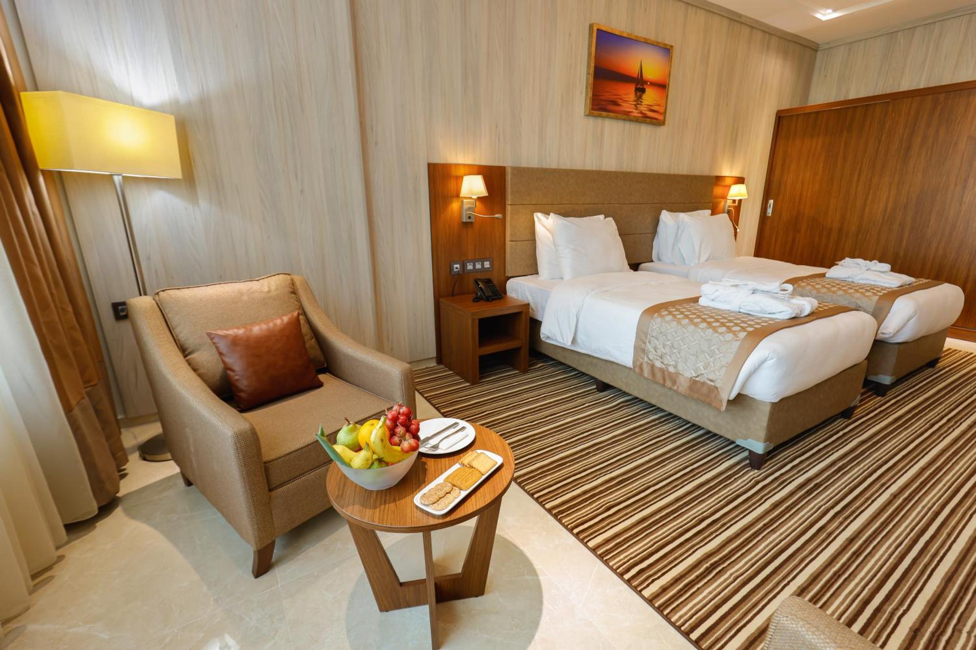 Byblos Hotel Abidjan Exterior photo