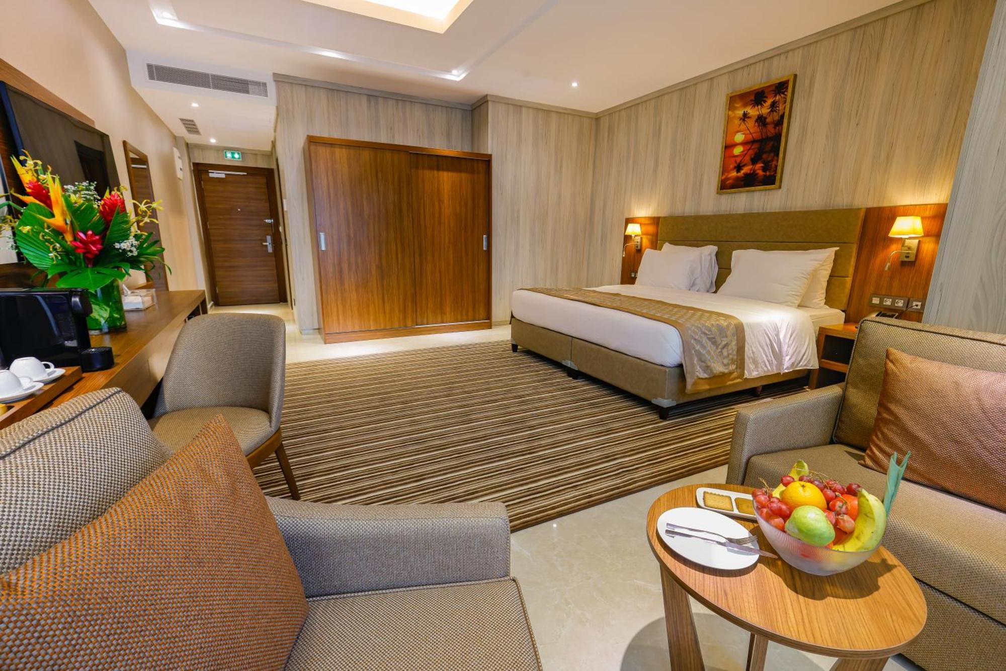 Byblos Hotel Abidjan Exterior photo